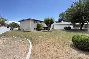 4666 S Edgeware Ln W, Taylorsville, UT 84129 - Photo 5