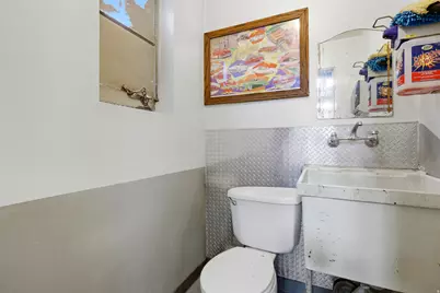 60 E 1300 S, Salt Lake City, UT 84115 - Photo 23