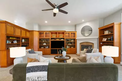 1653 E Crescent View Circle S, Sandy, UT 84092 - Photo 11