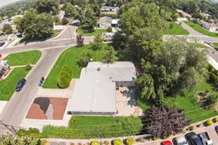 6915 S Brookhill Dr E, Cottonwood Heights, UT 84121 - Photo 29