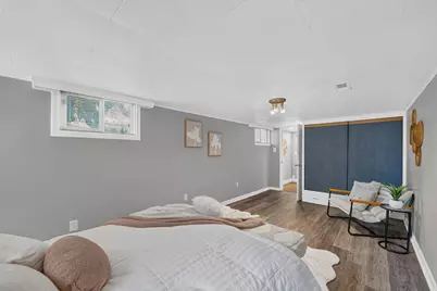 2406 E 2100 S, Salt Lake City, UT 84109 - Photo 17