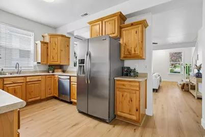 4467 W Harvest Sun Ln, South Jordan, UT 84009 - Photo 9