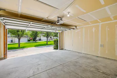 4467 W Harvest Sun Ln, South Jordan, UT 84009 - Photo 23