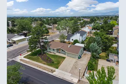 2693 E Teal Way S, Sandy, UT 84093 - Photo 45