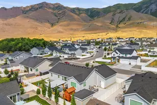 8493 N Weston Way N, Lake Point, UT 84074 - Photo 9