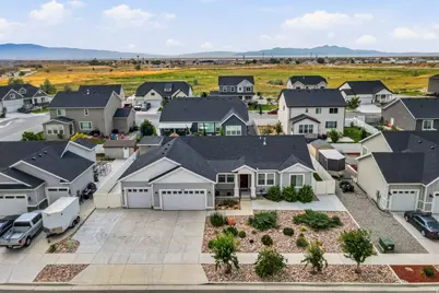 8493 N Weston Way N, Lake Point, UT 84074 - Photo 5