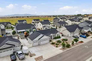8493 N Weston Way N, Lake Point, UT 84074 - Photo 7