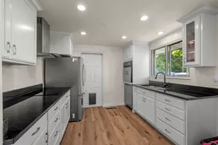 695 E 3950 N, Provo, UT 84604 - Photo 9