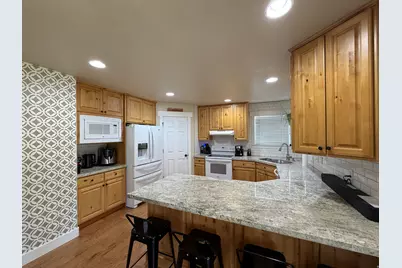 87 W Vine St, Grantsville, UT 84029 - Photo 5