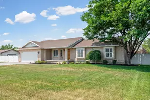 425 E 2600 N, Lehi, UT 84043 - Photo 7