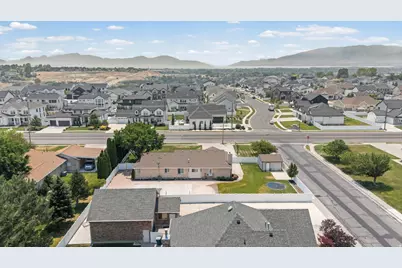425 E 2600 N, Lehi, UT 84043 - Photo 55