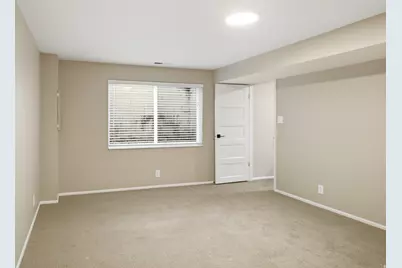 6086 S 1525 E, Murray, UT 84121 - Photo 37