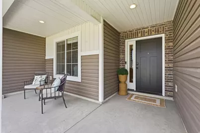 222 W 450 S, Hyde Park, UT 84318 - Photo 3