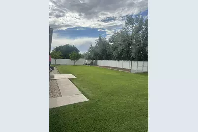 161 E 1080 S, Roosevelt, UT 84066 - Photo 7