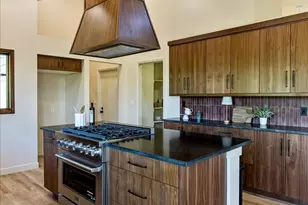 5302 Arrowhead Ln, Ogden, UT 84403 - Photo 13