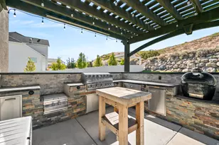 528 W Autumn Hills Blvd, Lehi, UT 84048 - Photo 57