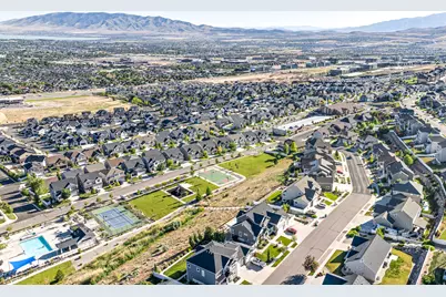 528 W Autumn Hills Blvd, Lehi, UT 84048 - Photo 63