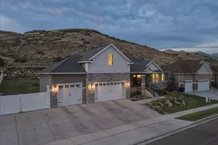 528 W Autumn Hills Blvd, Lehi, UT 84048 - Photo 97