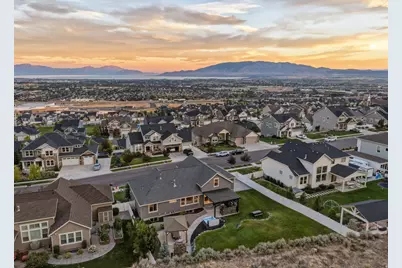 528 W Autumn Hills Blvd, Lehi, UT 84048 - Photo 93