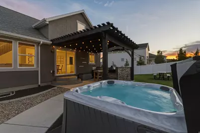 528 W Autumn Hills Blvd, Lehi, UT 84048 - Photo 57