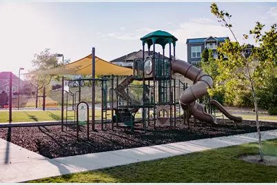 528 W Autumn Hills Blvd, Lehi, UT 84048 - Photo 81