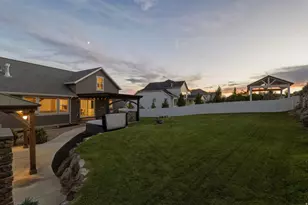528 W Autumn Hills Blvd, Lehi, UT 84048 - Photo 109