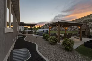 528 W Autumn Hills Blvd, Lehi, UT 84048 - Photo 55
