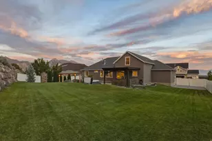528 W Autumn Hills Blvd, Lehi, UT 84048 - Photo 103