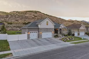 528 W Autumn Hills Blvd, Lehi, UT 84048 - Photo 95