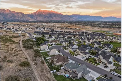 528 W Autumn Hills Blvd, Lehi, UT 84048 - Photo 99
