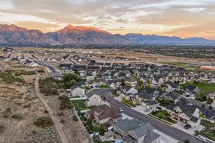 528 W Autumn Hills Blvd, Lehi, UT 84048 - Photo 99