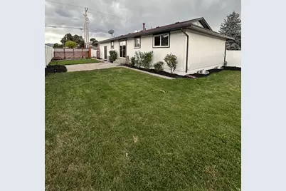9789 S 285 E, Sandy, UT 84070 - Photo 13
