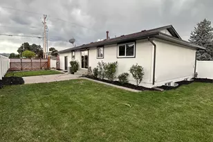 9789 S 285 E, Sandy, UT 84070 - Photo 13
