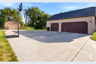 1174 E 800 N, Spanish Fork, UT 84660 - Photo 3