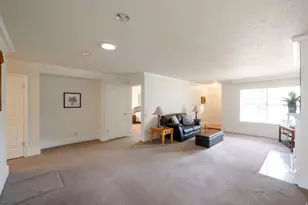 1420 E Saxony Pl S, Holladay, UT 84117 - Photo 5