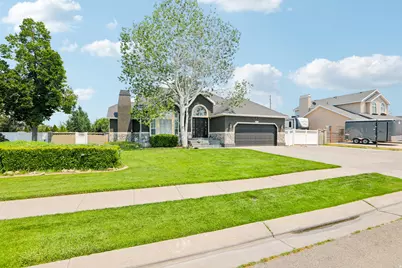 9567 S Misty Oaks Cir, South Jordan, UT 84095 - Photo 1