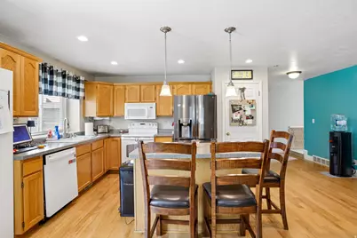 9567 S Misty Oaks Cir, South Jordan, UT 84095 - Photo 9