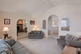 11072 S Windy Peak Ridge Dr E, Sandy, UT 84094 - Photo 13