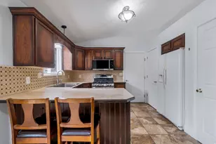 1643 S 2600 E, Spanish Fork, UT 84660 - Photo 13