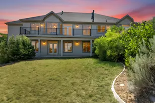 548 S Lofty Ln E, North Salt Lake, UT 84054 - Photo 3