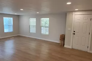 1062 W Foxglove Dr S, Salt Lake City, UT 84123 - Photo 5