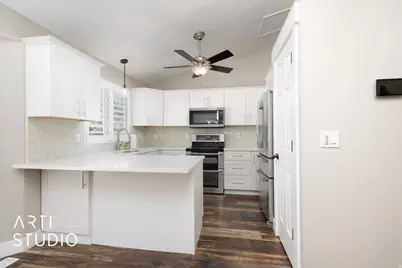 704 W Vahe St, Draper, UT 84020 - Photo 9