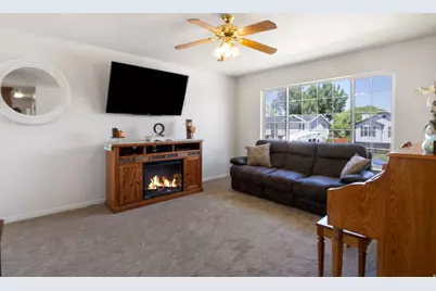 311 W 1850 S, Clearfield, UT 84015 - Photo 3