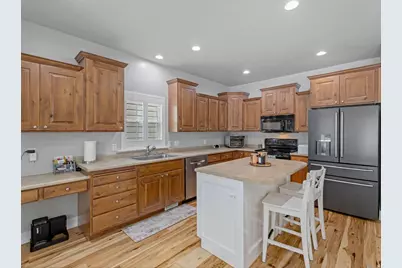 4607 W Marlin Ct, Herriman, UT 84096 - Photo 17