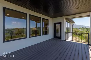 1295 Sunset Ct, Ogden, UT 84403 - Photo 5
