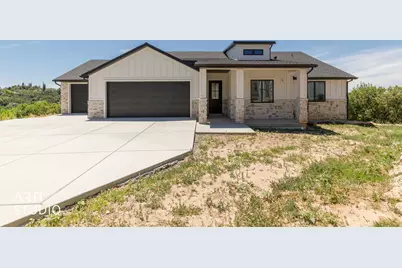 1295 Sunset Ct, Ogden, UT 84403 - Photo 9