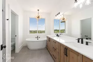 1295 Sunset Ct, Ogden, UT 84403 - Photo 3