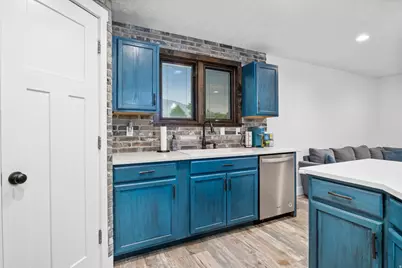 1027 E Serpentine Way, White City, UT 84094 - Photo 15