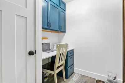 1027 E Serpentine Way, White City, UT 84094 - Photo 17
