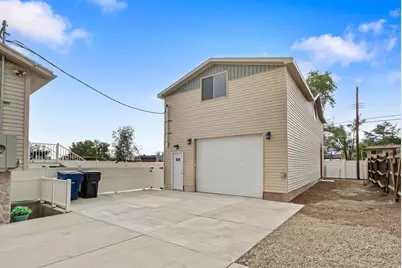 1027 E Serpentine Way, White City, UT 84094 - Photo 3